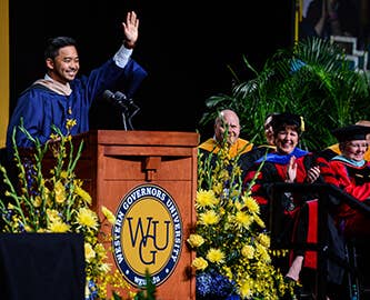 Male graduate speaks at WGU graduation