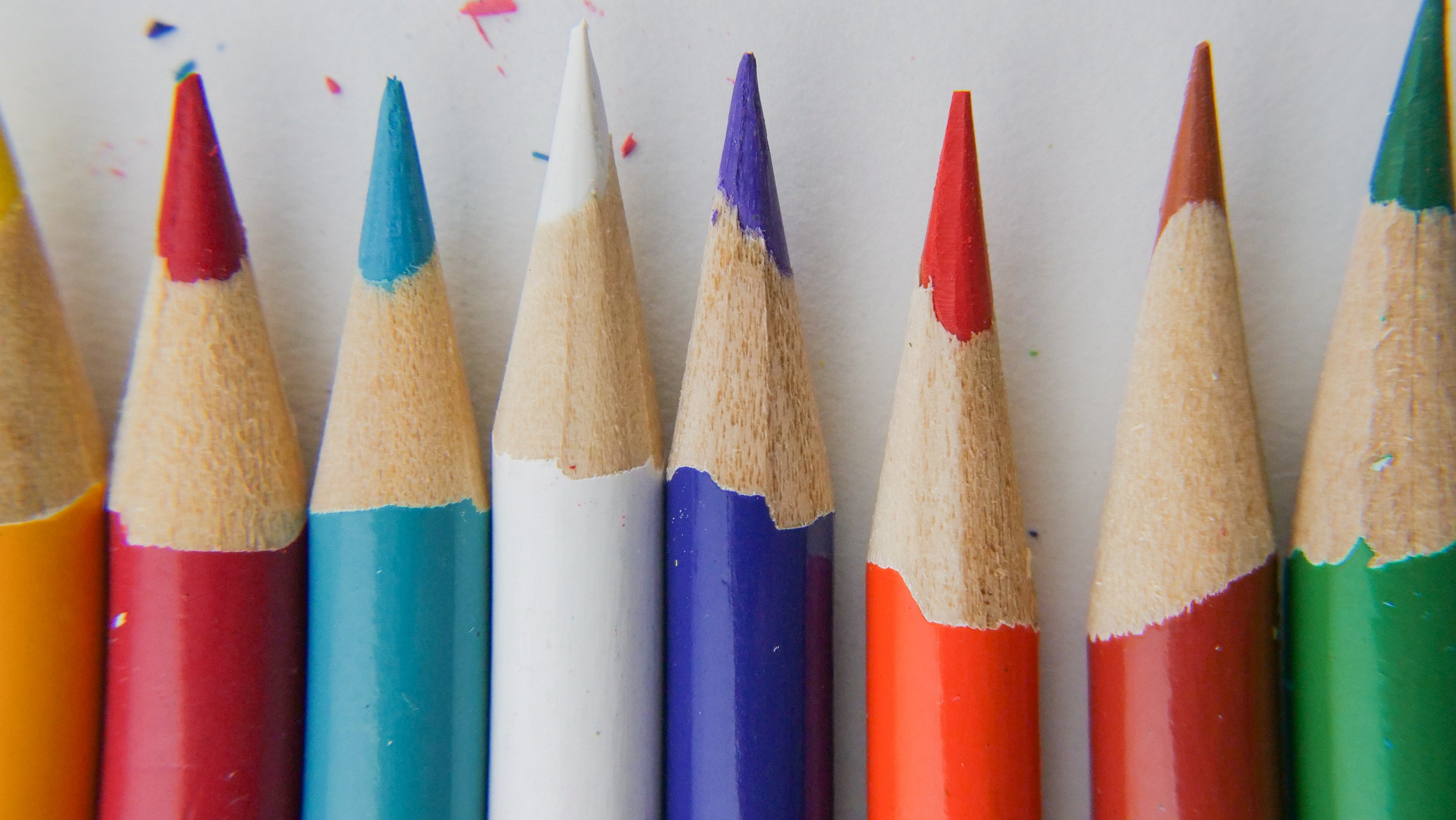 a vareity of colored pencils
