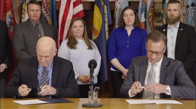 Gianforte and Pulsipher sign memorandum of understanding