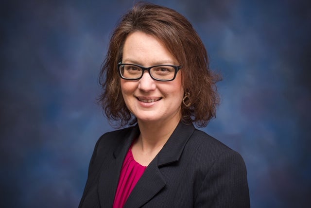 headshot of Bobbie Murphy