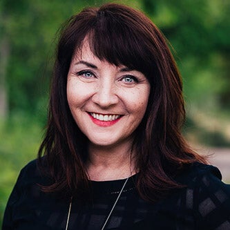 Annalisa Holcombe