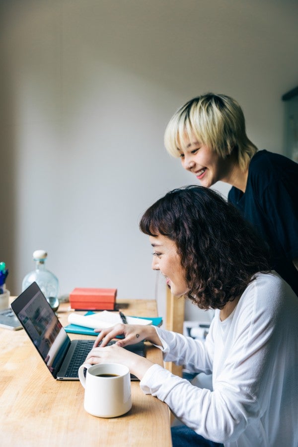 female IT professional working as a Java programmer